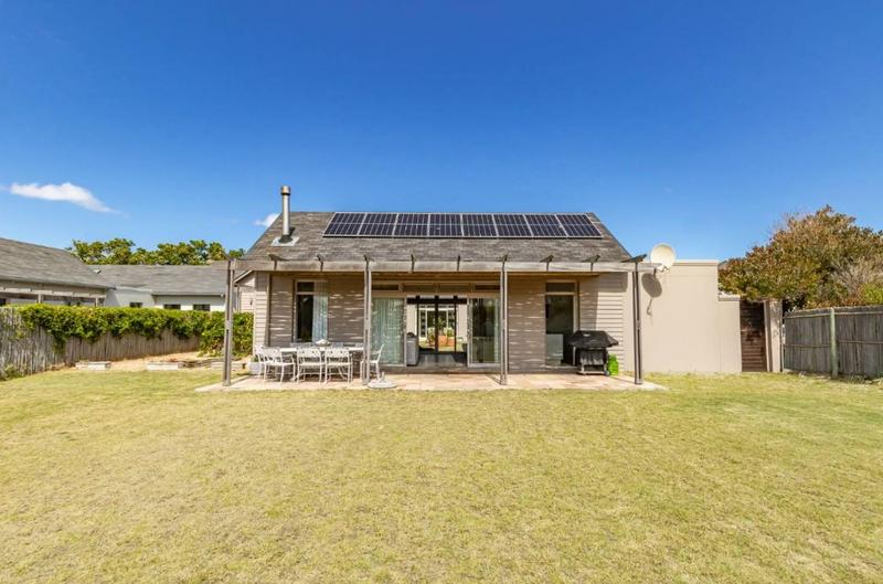 To Let 3 Bedroom Property for Rent in Lake Michelle Western Cape